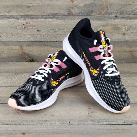 Women's Nike Downshifter 9 SE Black Lotus - Picture 3 of 8